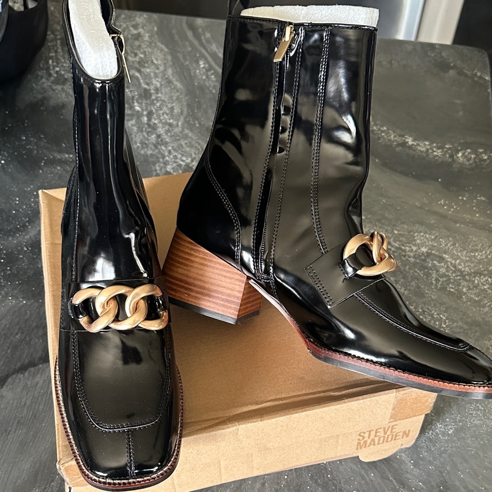 Steve Madden Glossy Black Boots with Gold Chain Accent